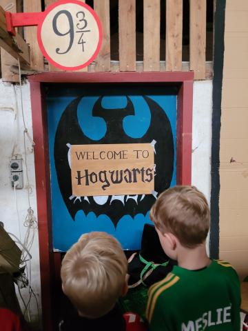 Indgang til Hogwarts - Halloween 2024